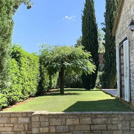 Villa Melissa - Istrisches Steinhaus Mit Pool In Guter Lage Naehe Porec Sveti Lovreč Pazenatički