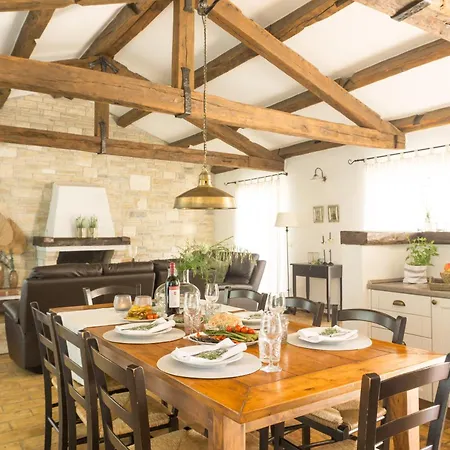 Melissa - Istrisches Steinhaus Mit Pool In Guter Lage Naehe Porec Villa *