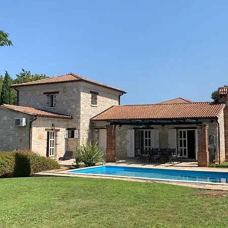 Melissa - Istrisches Steinhaus Mit Pool In Guter Lage Naehe Porec *